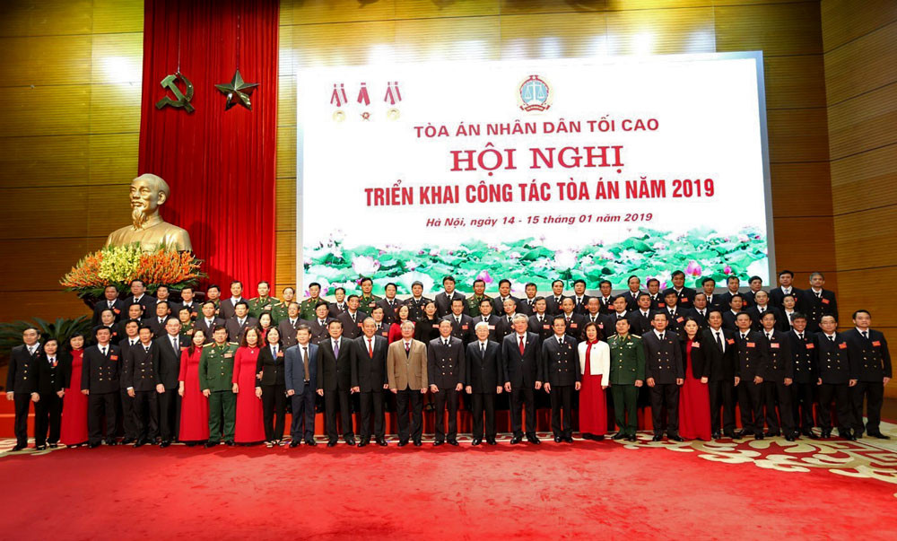 Hội nghị triển khai công tác TAND năm 2019: Quyết tâm xây dựng hệ thống Tòa án trong sạch, vững mạnh