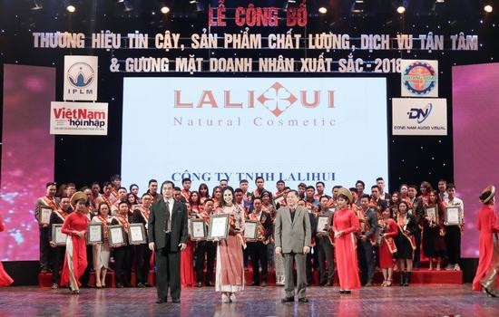 CEO Lalihui nhận giải “Gương mặt doanh nhân xuất sắc 2018”