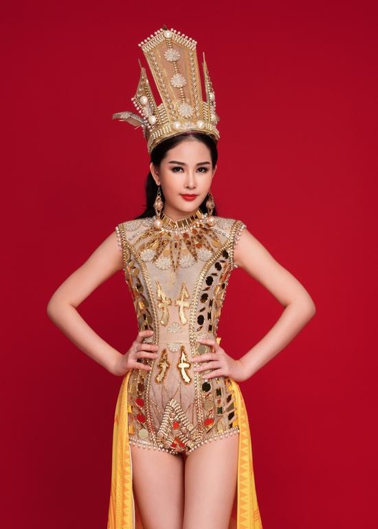 Ngân Anh hóa “mẹ Âu Cơ” trên sân khấu Miss Intercotinental 2018