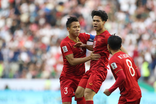 Việt Nam thẳng tiến tứ kết Asian Cup sau loạt 