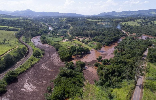 Kinh hoàng: Vỡ đập hồ chứa chất thải tại Brazil, 200 người mất tích