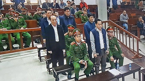 Xét xử 2 nguyên Thứ trưởng Bộ Công an Bùi Văn Thành và Trần Việt Tân
