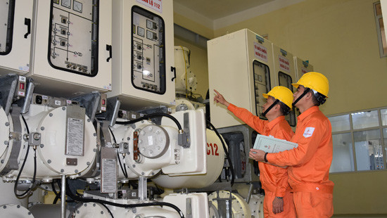 Đảm bảo cung cấp điện phục vụ nhân dân cả nước dịp Tết Nguyên đán