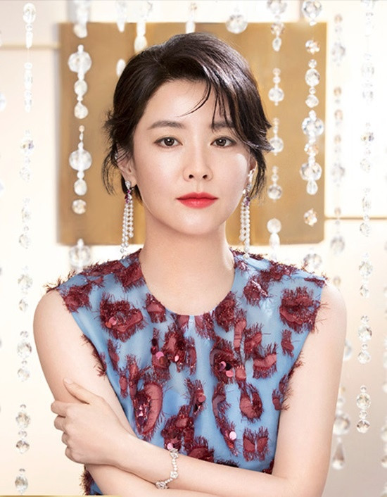 “Nàng Dae Jang Geum” Lee Young Ae U50 vẫn sở hữu nhan sắc gây thương nhớ