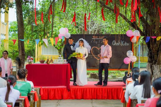 Những đám cưới có “một không hai”  được tổ chức bởi hội ế trong Vu Quy Đại Náo