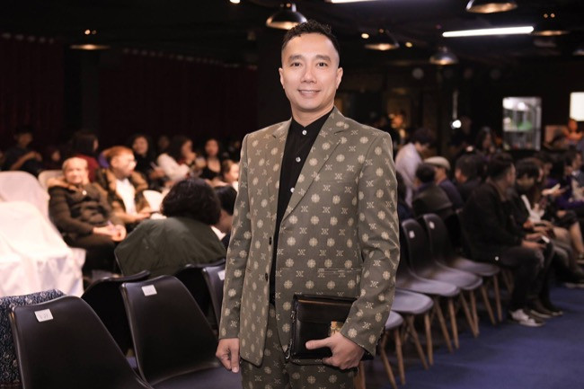 NTK Đỗ Trịnh Hoài Nam, MC Minh Hà tham dự đêm thời trang 