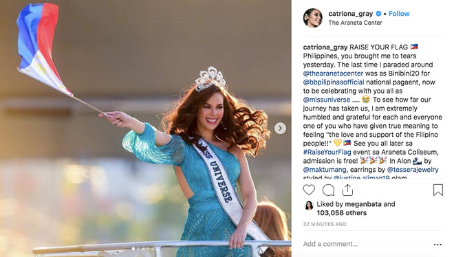 Hoa hậu Hoàn vũ Catriona Gray làm vỡ vương miện 6 tỷ khi đang diễu hành
