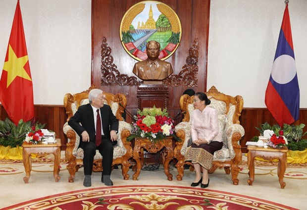 Tổng Bí thư, Chủ tịch nước hội kiến Thủ tướng Chính phủ, Chủ tịch Quốc hội Lào
