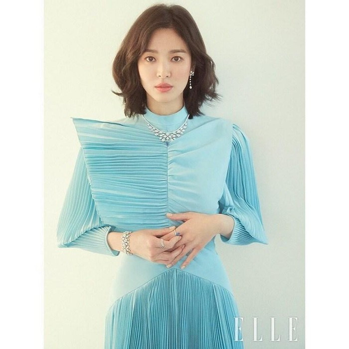 Mặc tin đồn ly hôn, Song Hye Kyo tung ảnh đẹp tựa “nữ thần“