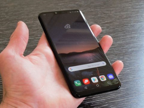 LG tung ra smartphone trong mơ: mở khóa bằng tĩnh mạch bàn tay, màn hình là loa và thao tác từ xa