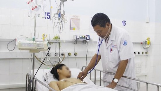 3 bệnh viện hợp sức giành giật sự sống cho cậu bé 15 tuổi suy tim nặng