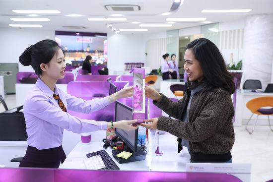 TPBank tri ân khách hàng nữ dịp 8/3