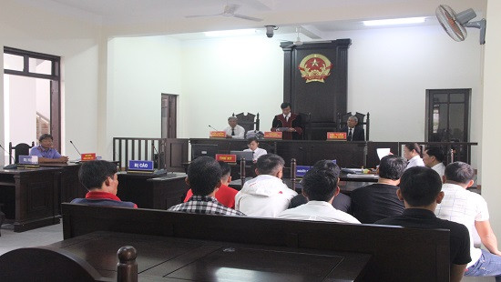Tiếp tục trả hồ sơ để điều tra bổ sung lần 3 vụ án vô cớ chém người tại Đà Nẵng