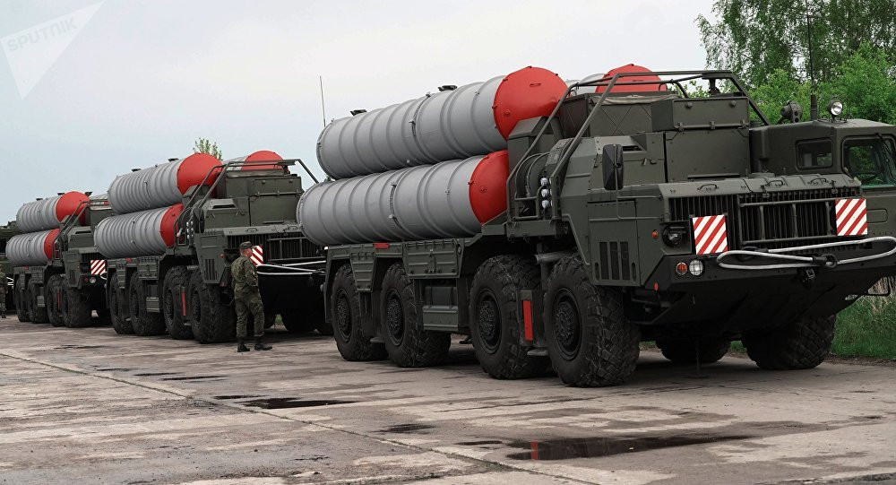 Nga: Tăng cường năng lực phòng không cho Kaliningrad bằng S-400