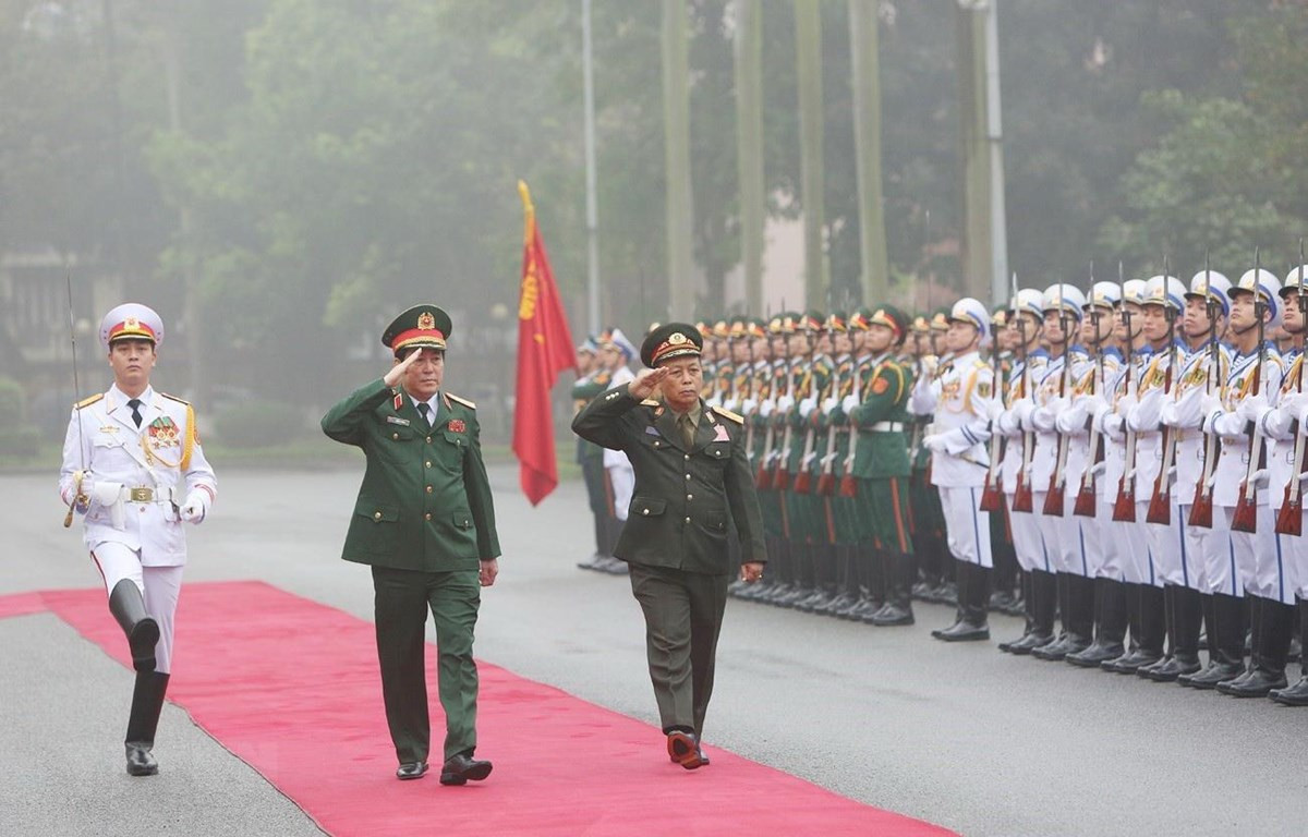 Việt Nam-Lào: Hợp tác quân đội thúc đẩy quan hệ hai nước bền vững 
