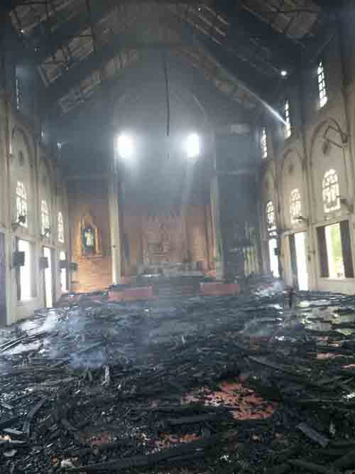 Cháy lớn ở nhà thờ giáo xứ Thọ Vực