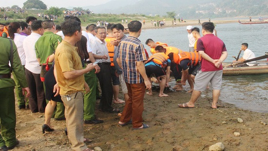 8 học sinh đuối nước thương tâm ở sông Đà