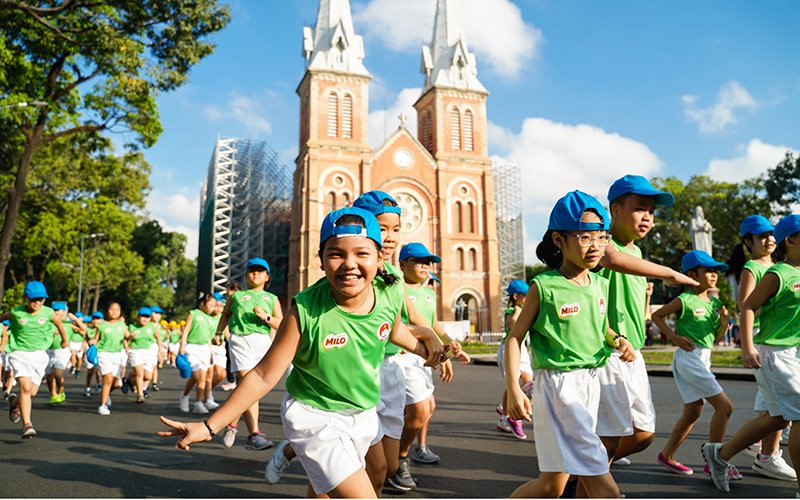 2.000 học sinh đồng diễn tại “Ngày chạy Olympic vì sức khỏe toàn dân”