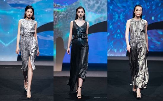 Hương Giang catwalk đẹp “thần sầu”  