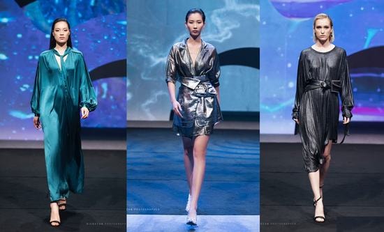 Hương Giang catwalk đẹp “thần sầu”  