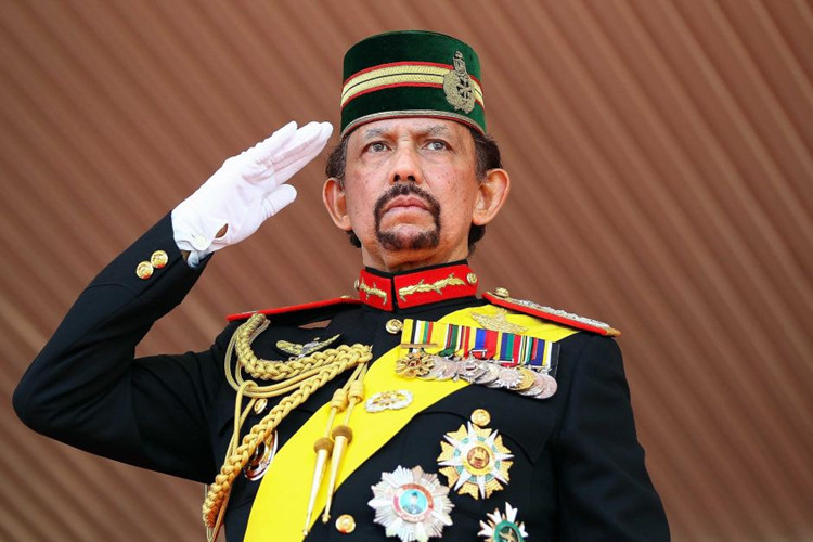 Quốc vương Brunei Darussalam bắt đầu thăm cấp Nhà nước tới Việt Nam