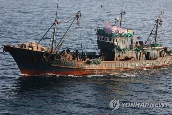 Chuyển động thế giới ngày 29/3: Hàn Quốc bắt giữ 2 tàu cá Trung Quốc nghi đánh bắt trái phép