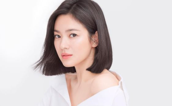 Song Hye Kyo đi nghỉ dưỡng cùng bạn thân sau tin đồn ly hôn