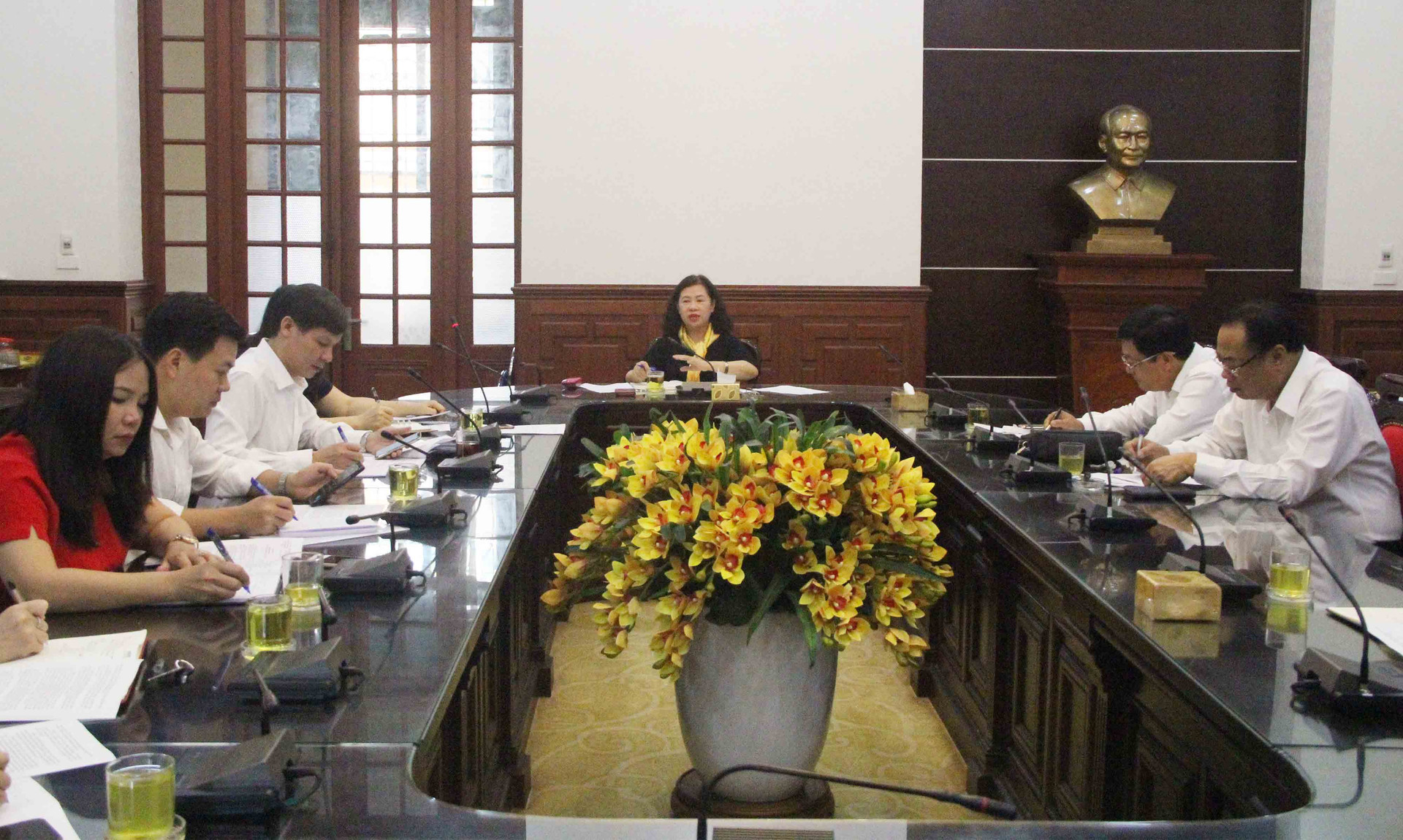 Họp Ban Tổ chức Hội thao và giao lưu văn nghệ giữa TAND hai nước Việt Nam – Lào