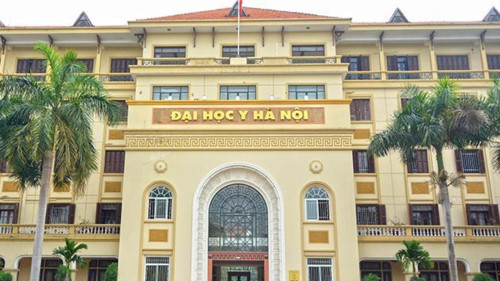 Trường ĐH Y Hà Nội phải chờ chỉ đạo của Bộ để xử lý thí sinh ở Hòa Bình được nâng điểm thi