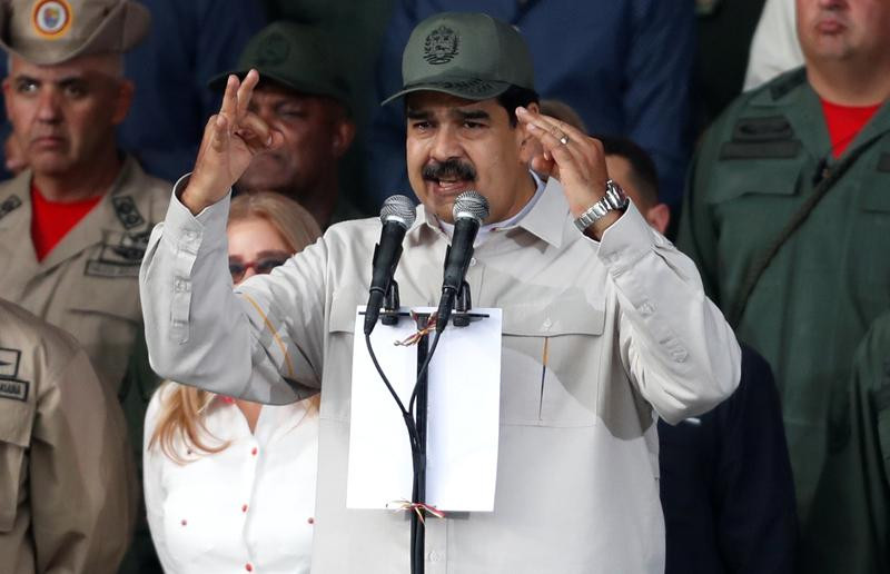 Venezuela: Maduro ra lệnh mở rộng lực lượng dân quân khi Guaido đi thăm các khu vực bị tàn phá