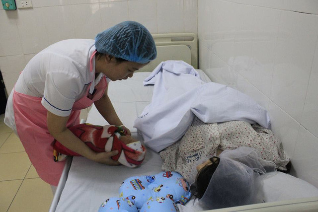 Bác sĩ “nín thở” 9 tháng chờ thai nhi chào đời từ người mẹ mắc bệnh tim phức tạp