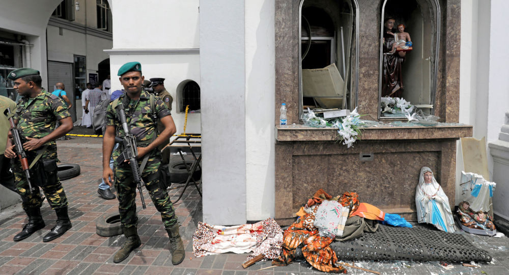 Nổ bom hàng loạt ở Sri Lanka: Âm mưu khủng bố của những kẻ đánh bom cảm tử?