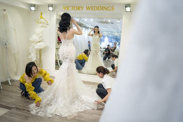 5 Cách chọn trang phục cưới cô dâu vào mùa hè  Nhận in  rửa ảnh online  giá rẻ HCM