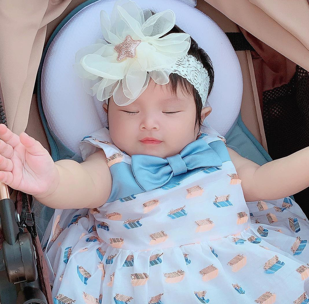5 tháng sau sinh, Diệp Lâm Anh vui vẻ báo tin mang bầu