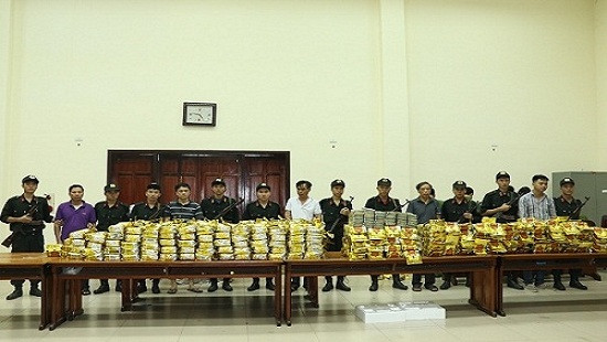 Khởi tố bị can vụ bắt giữ 640kg ma túy đá và 100 bánh heroin ở Hà Tĩnh