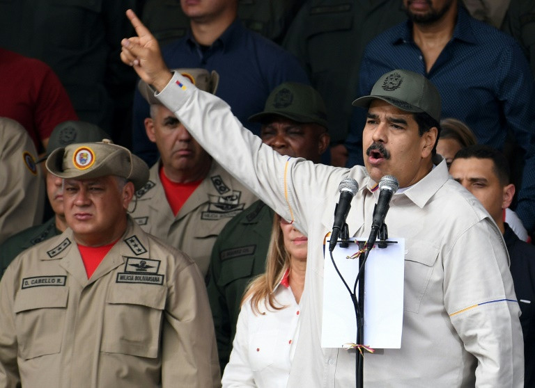 Venezuela: Các lệnh trừng phạt dầu của Mỹ có hiệu lực khi khủng hoảng gia tăng