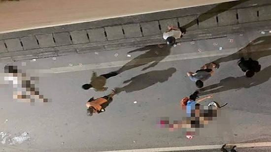 Hà Nội: Tài xế Mercedes tông chết 2 người ở hầm Kim Liên rồi bỏ chạy