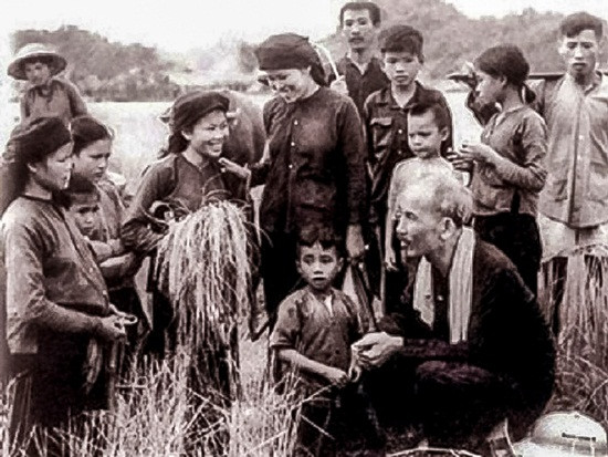 Tư tưởng Hồ Chí Minh về nhân dân 
