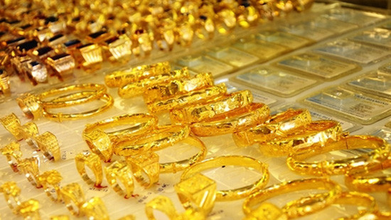 Giá vàng trầm lắng, giao dịch chủ yếu là vàng trang sức