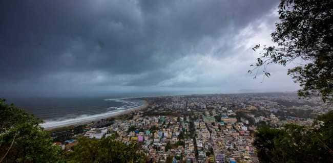 Siêu bão Fani đã đổ bộ vào Puri bang Odisha sáng hôm nay