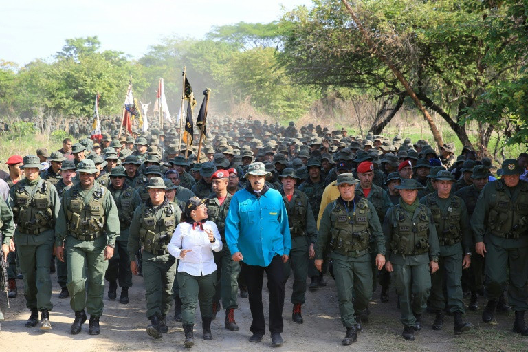 Venezuela: Maduro kêu gọi quân đội sẵn sàng chiến đấu Venezuela: Maduro kêu gọi quân đội sẵn sàng chiến đấu