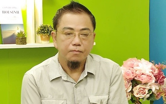 Nghệ sĩ hài Hồng Tơ bị bắt vì tội đánh bạc