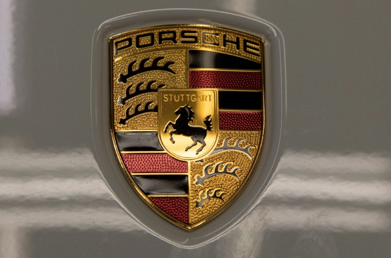 Porsche bị phạt 535 triệu euro vì gian lận khí thải