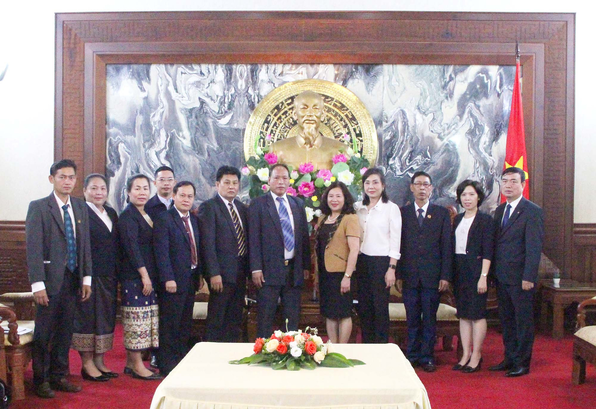 Phó Chánh án TANDTC Nguyễn Thúy Hiền tiếp xã giao Thẩm phán TANDTC Lào