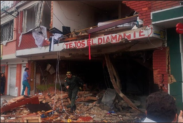 Nổ kinh hoàng tại nhà máy thuốc súng ở Colombia, hơn 30 người thương vong