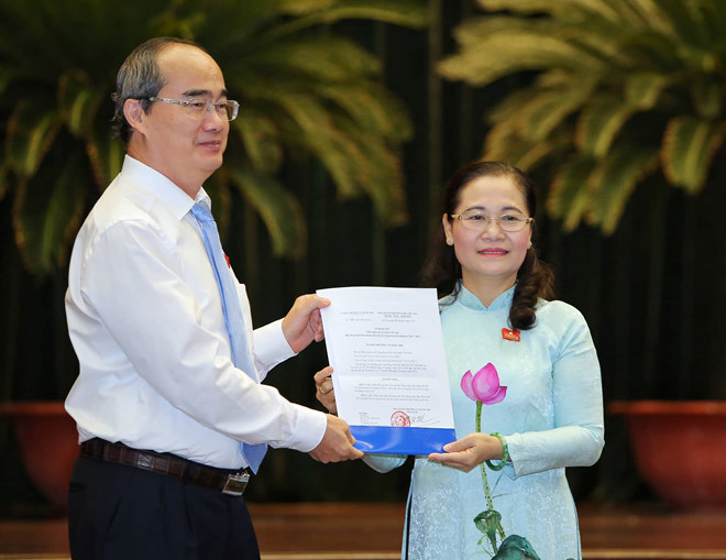 Công bố Nghị quyết của UBTVQH về cán bộ lãnh đạo TP Hồ Chí Minh