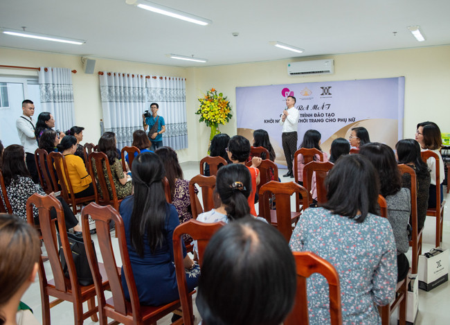 NTK Đỗ Trịnh Hoài Nam tiếp sức chương trình Fashion Startup