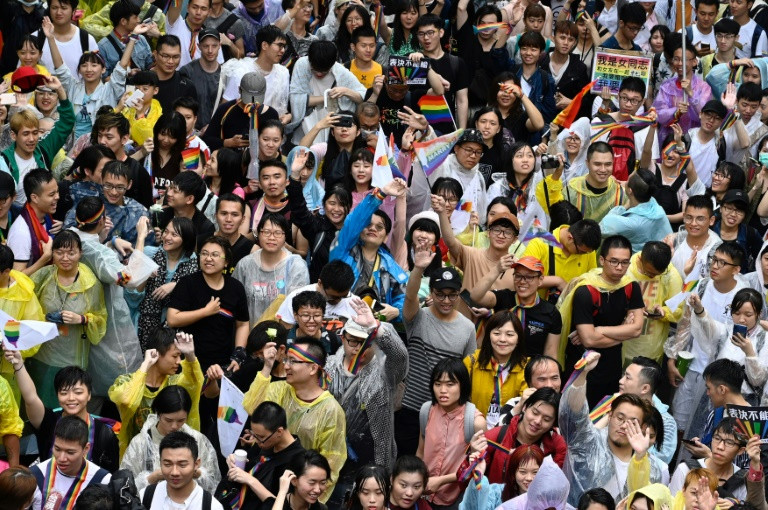Quốc hội Đài Loan bỏ phiếu chấp thuận các cuộc hôn nhân đồng giới