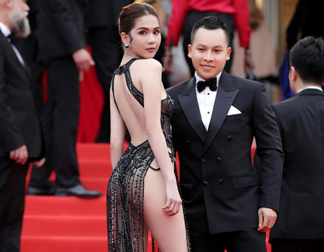 Ngọc Trinh diện váy khoe thân lố lăng gây tranh cãi ở LHP Cannes