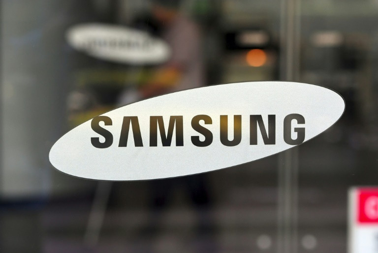 Cổ phiếu Samsung tăng khi Huawei vật lộn với lệnh cấm